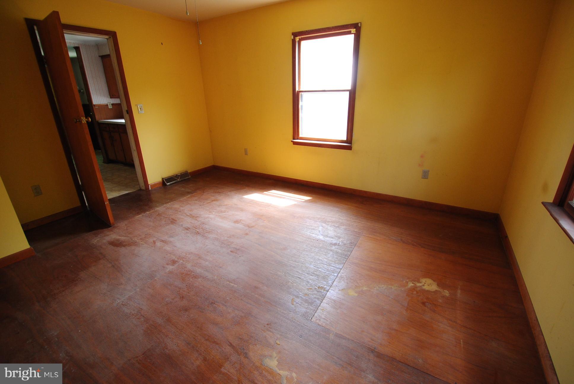 210 Bufflick Road Winchester, VA 22602 - Photo 10 of 27 Bedroom