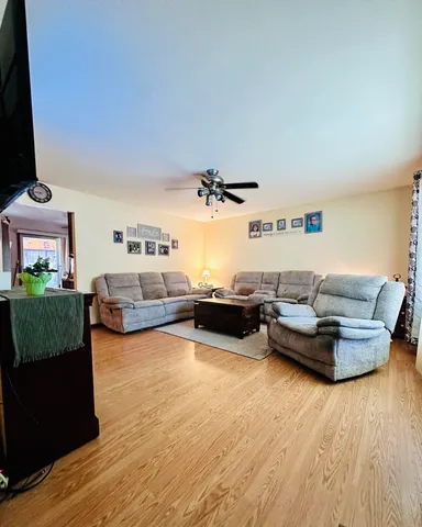 $225,000 | 114 Beech Court, Hebron, IN 46341