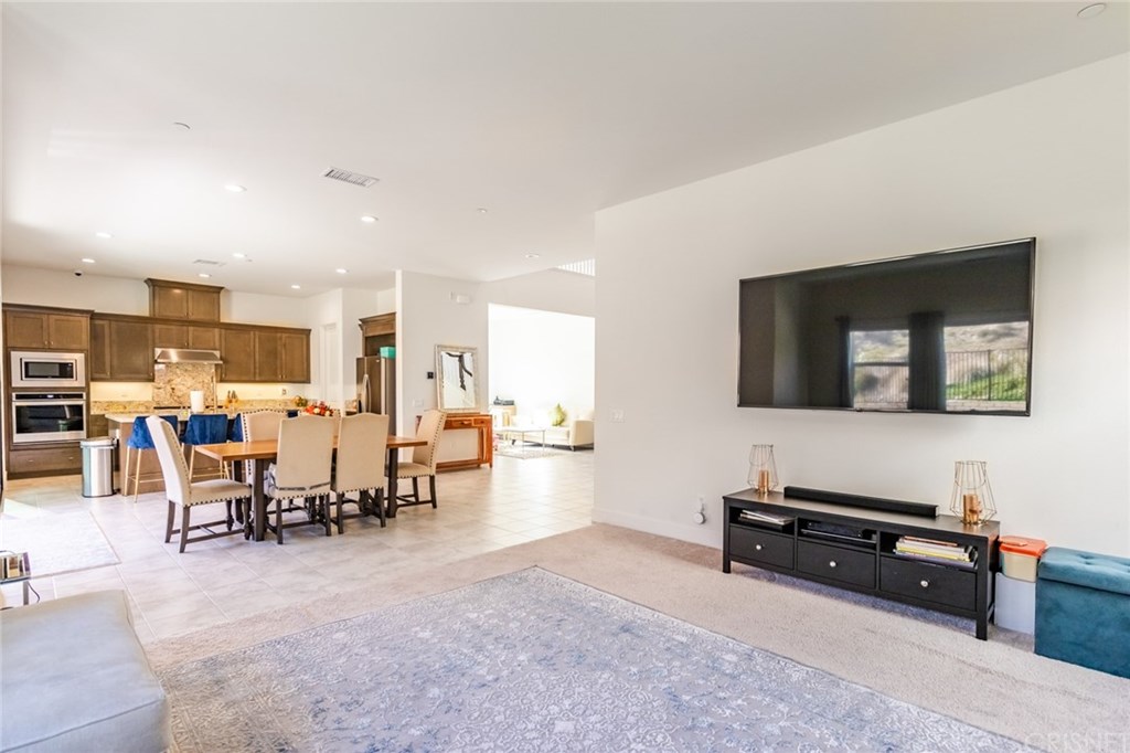 19047 Bension Drive Saugus, CA 91350 - Photo 14 of 72 Great room and kitchen
