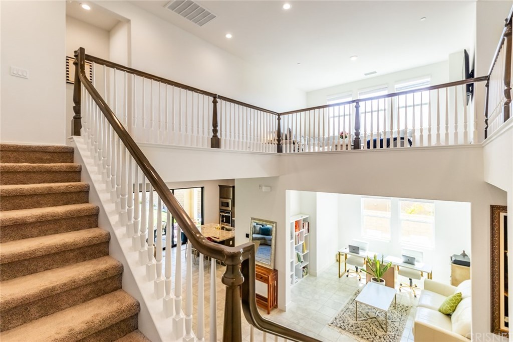 19047 Bension Drive Saugus, CA 91350 - Photo 23 of 72