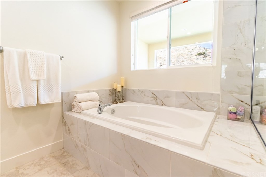 19047 Bension Drive Saugus, CA 91350 - Photo 30 of 72