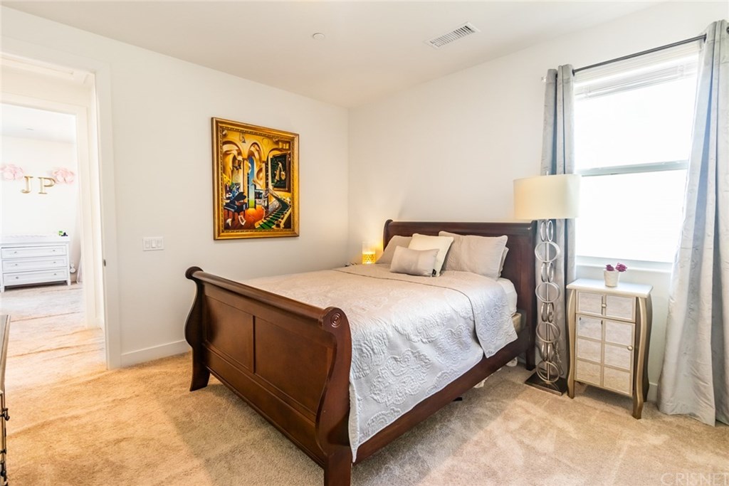 19047 Bension Drive Saugus, CA 91350 - Photo 57 of 72