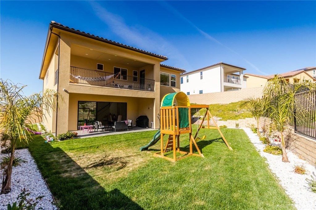 19047 Bension Drive Saugus, CA 91350 - Photo 65 of 72