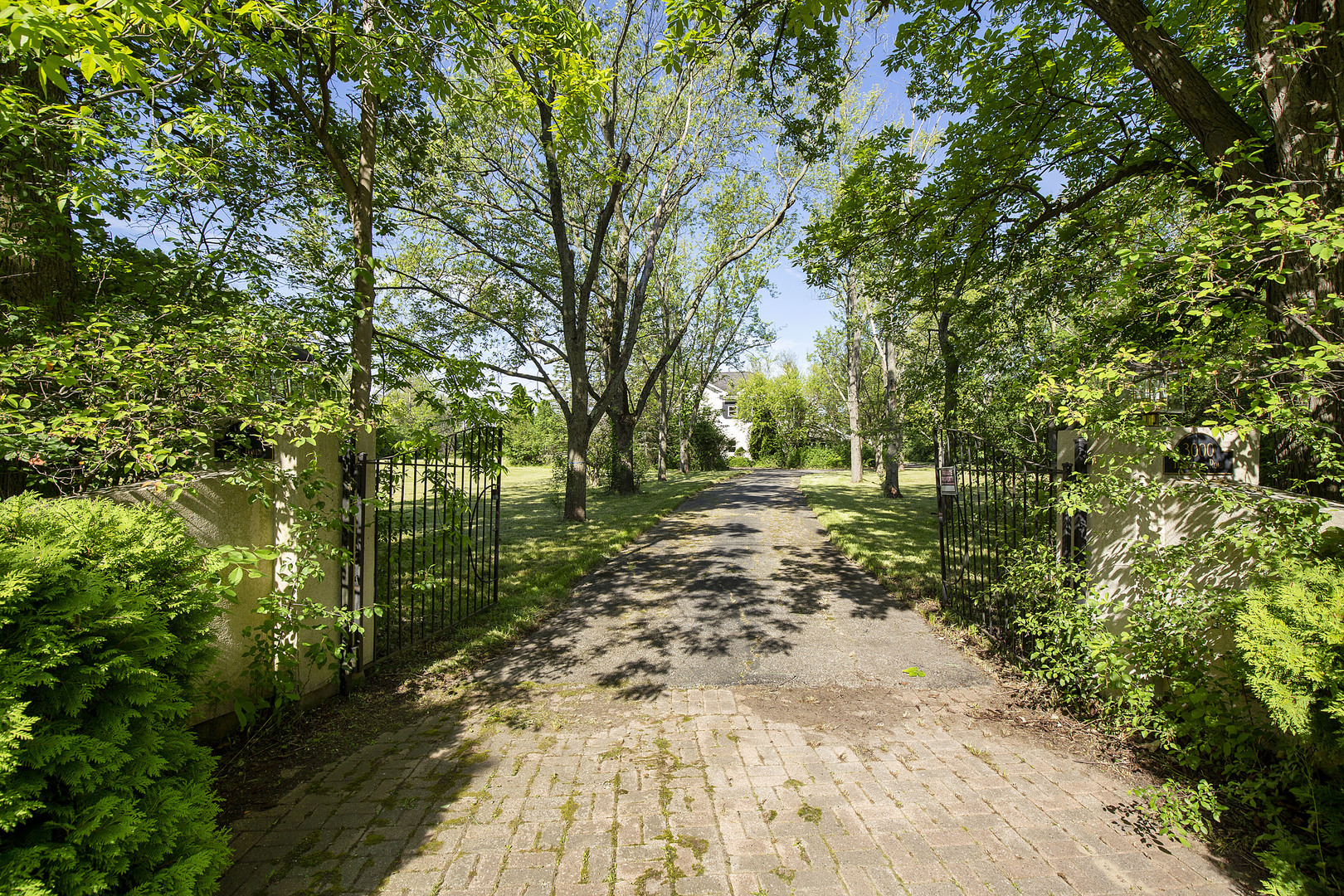 3000 Telegraph Road Bannockburn, IL 60015 - Photo 3 of 18 a view of outdoor space with trees