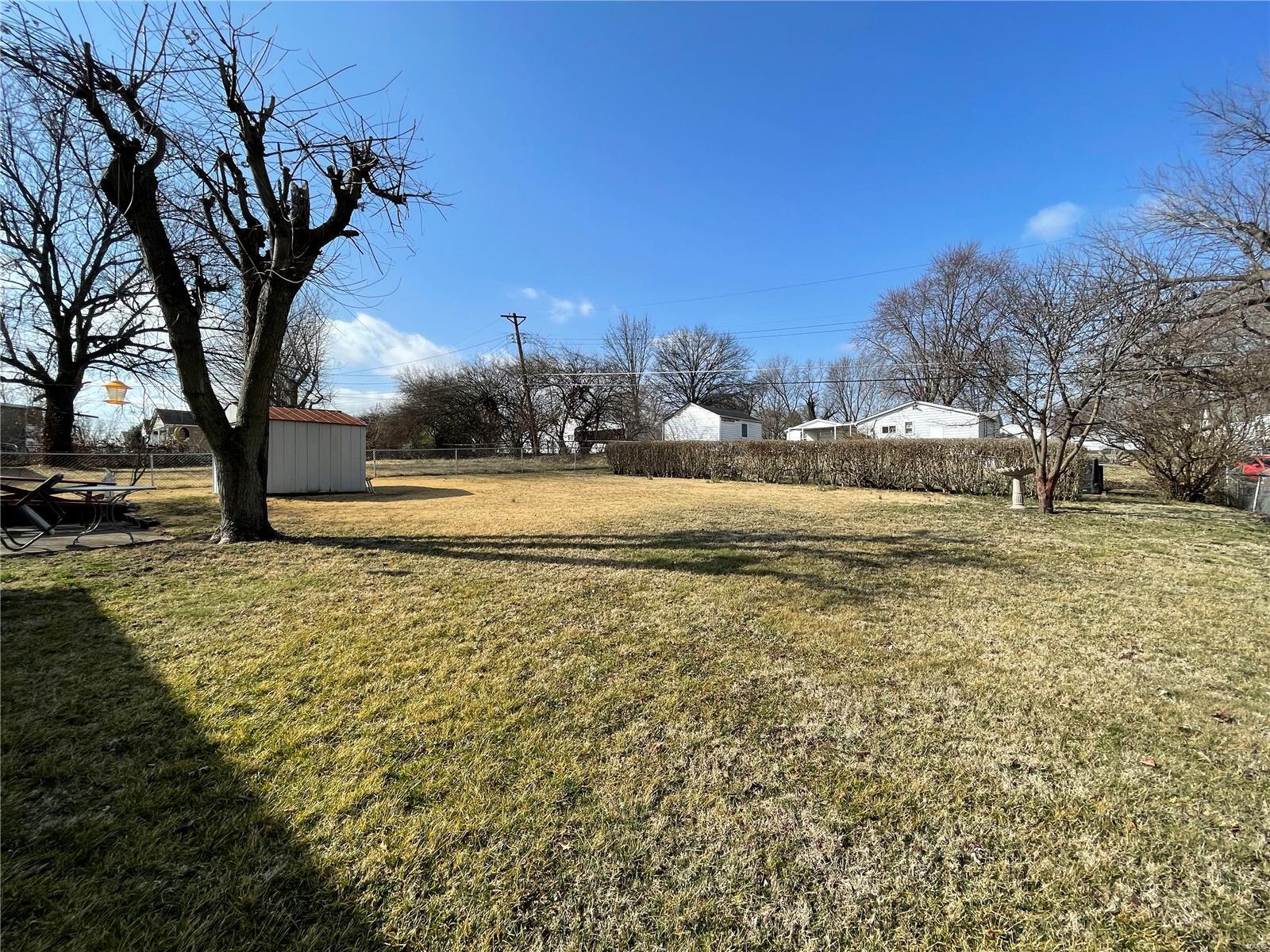 407 Coppinger Drive Ferguson, MO 63135 - Photo 23 of 27