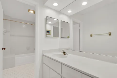 $398,000 | 115 Bamboo Road, Unit 205, Palm Beach Shores, FL 33404