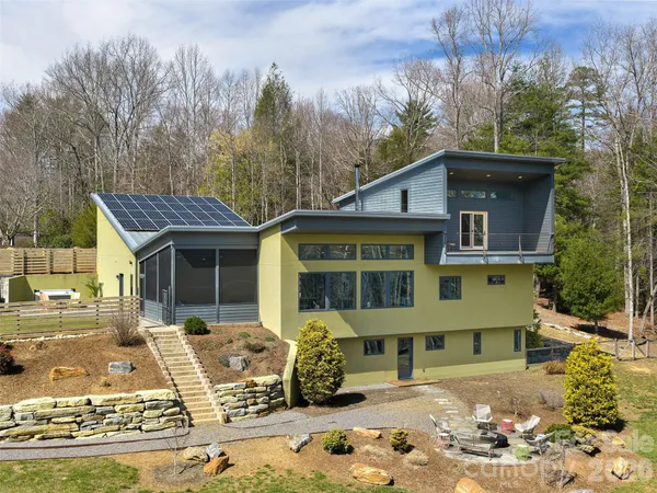 $1,999,995 | 15 Sourwood Lane, Fletcher, NC 28732