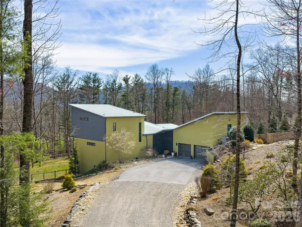 $1,995,000 | 15 Sourwood Lane, Fletcher, NC 28732