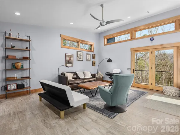 $1,995,000 | 15 Sourwood Lane, Fletcher, NC 28732