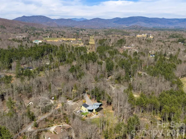 $1,995,000 | 15 Sourwood Lane, Fletcher, NC 28732