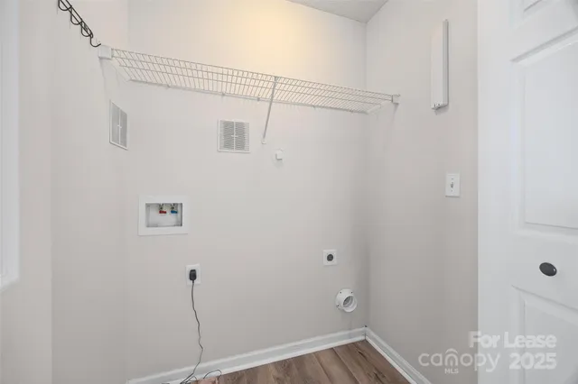 a view of a backyard of the house