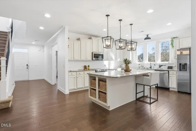 $775,000 | 1117 Aquadale Drive, Raleigh, NC 27603