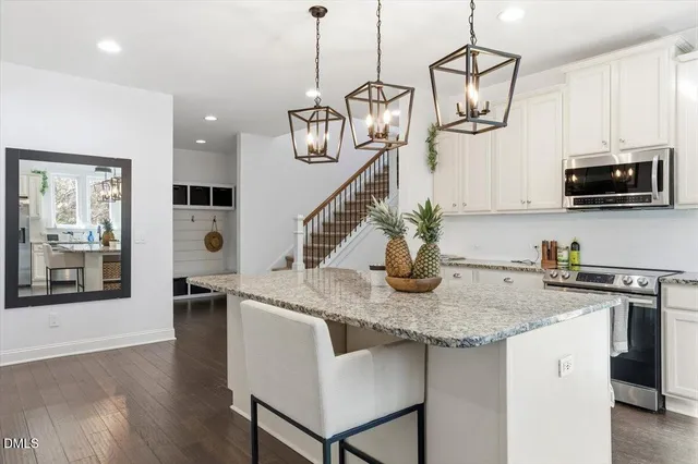 $775,000 | 1117 Aquadale Drive, Raleigh, NC 27603