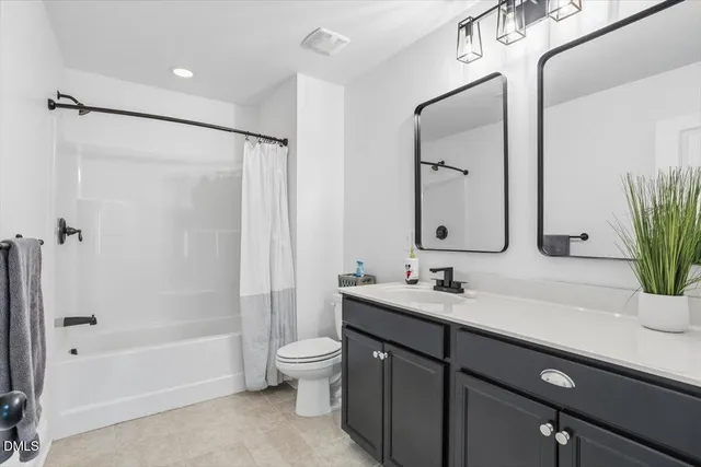 $775,000 | 1117 Aquadale Drive, Raleigh, NC 27603