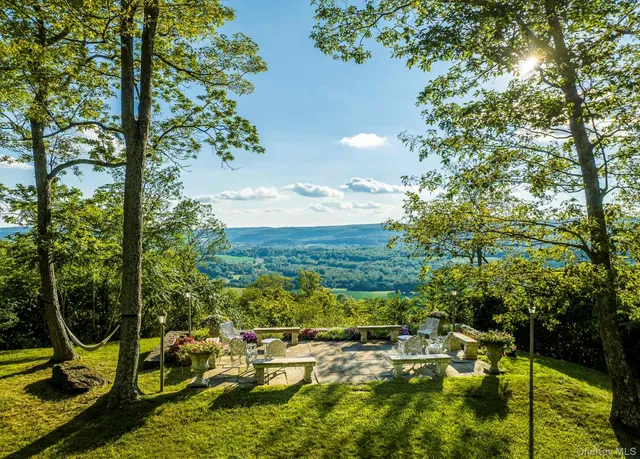 a view of a lake with houses