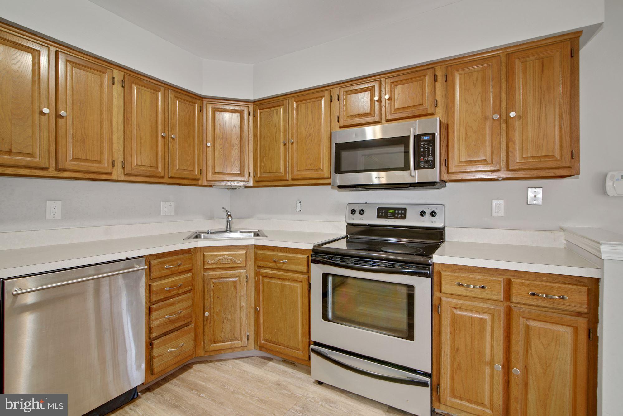 7 Windsor Court Sewell, NJ 08080 - Photo 11 of 27