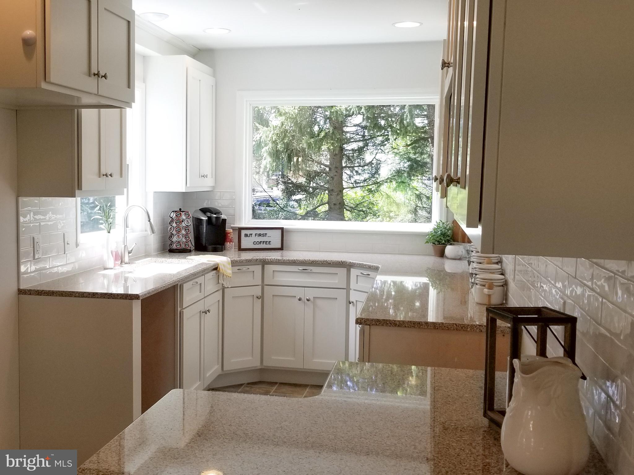 1104 East Newport Road Lititz, PA 17543 - Photo 14 of 42 Kitchen