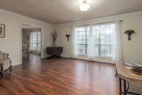 $315,000 | 11 West Viking Drive, Memphis, TN 38018