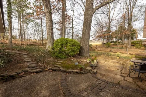 $325,000 | 11 West Viking Drive, Memphis, TN 38018