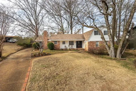 $325,000 | 11 West Viking Drive, Memphis, TN 38018