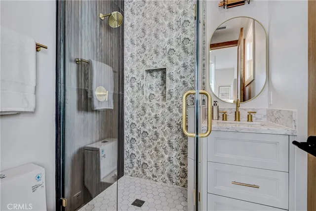 $6,800,000 | 1801 Pine Avenue, Manhattan Beach, CA 90266