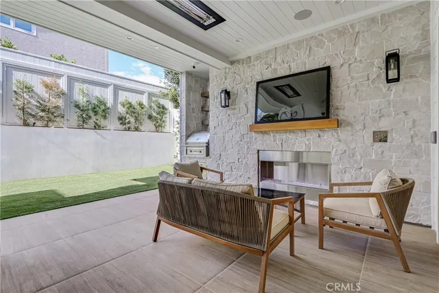 $6,800,000 | 1801 Pine Avenue, Manhattan Beach, CA 90266