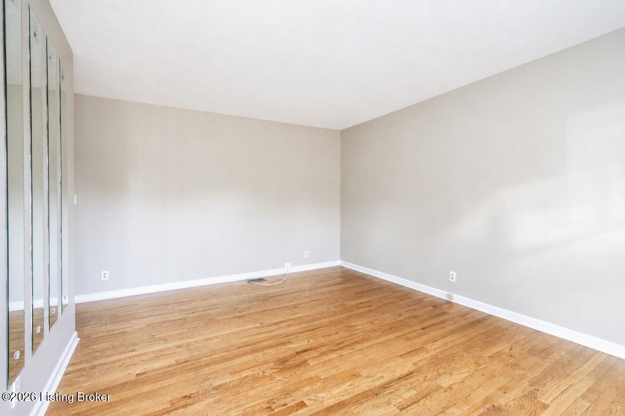 5301 Red Fern Road Louisville, KY 40218 - Photo 5 of 12 Living Room