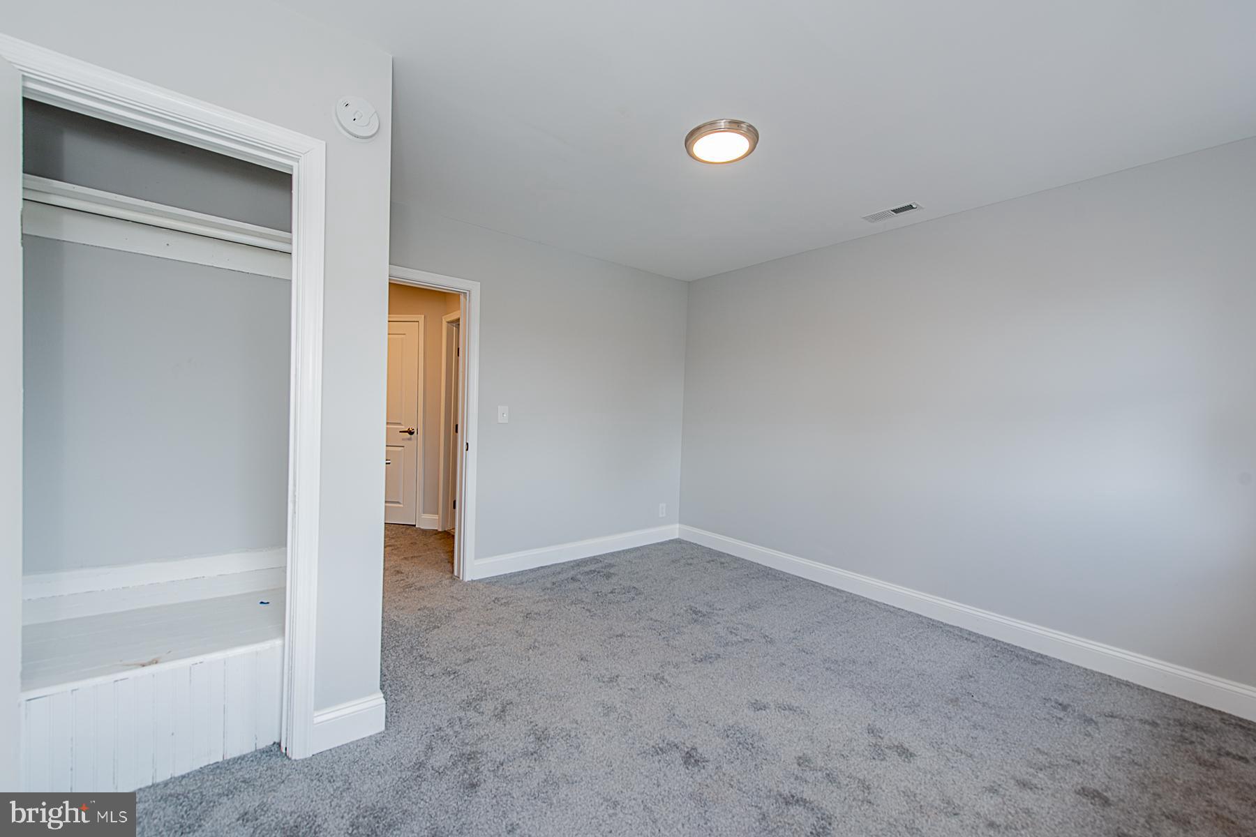 3915 Woodridge Road Baltimore, MD 21229 - Photo 12 of 14 Baedroom 2
