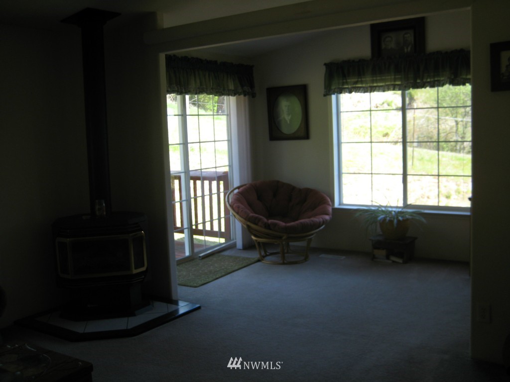 130 Harrison Road Kelso, WA 98626 - Photo 7 of 15 Gallery Image 7