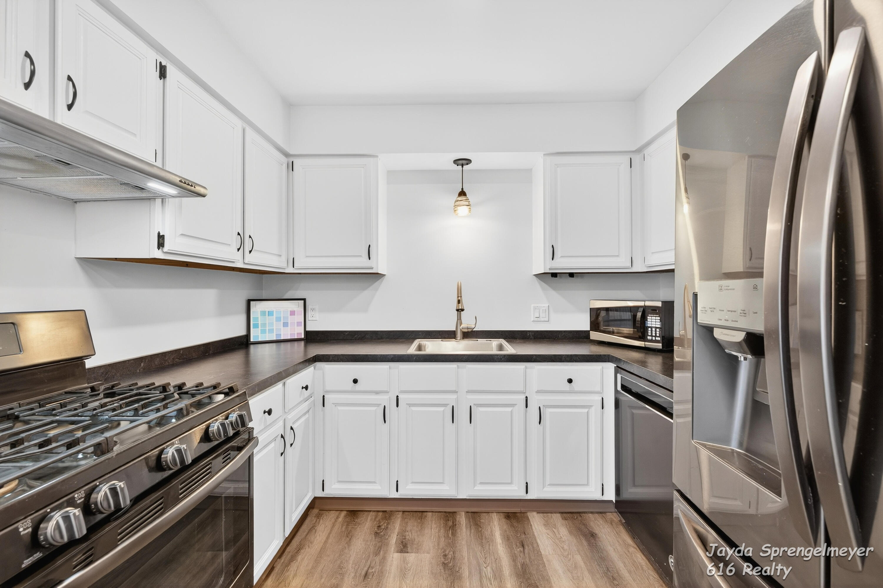 7523 Boulder Bluff Drive, Unit 82 Jenison, MI 49428 - Photo 10 of 52 7523 boulder bluff dr-0010