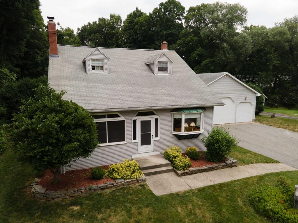 38 Berwick Road Longmeadow, MA 01106 - Photo 3 of 33 a view of a house with backyard and garden