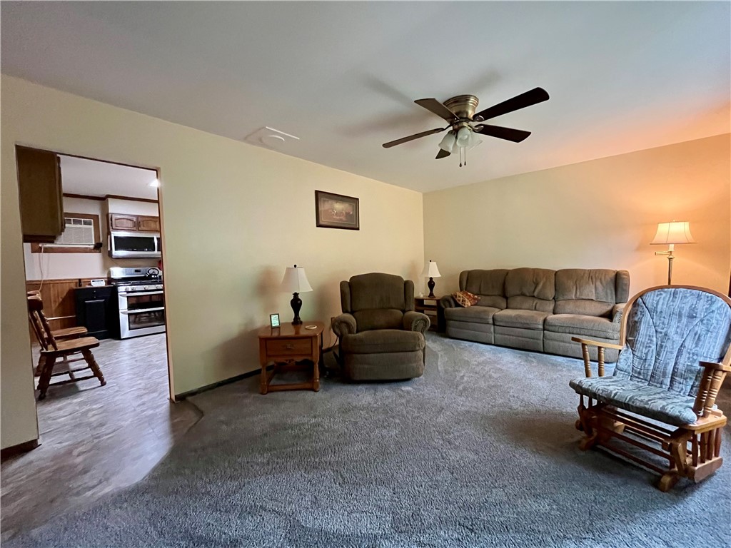 12071 Salter-Colvin Road Butler, NY 14590 - Photo 17 of 43 Living room