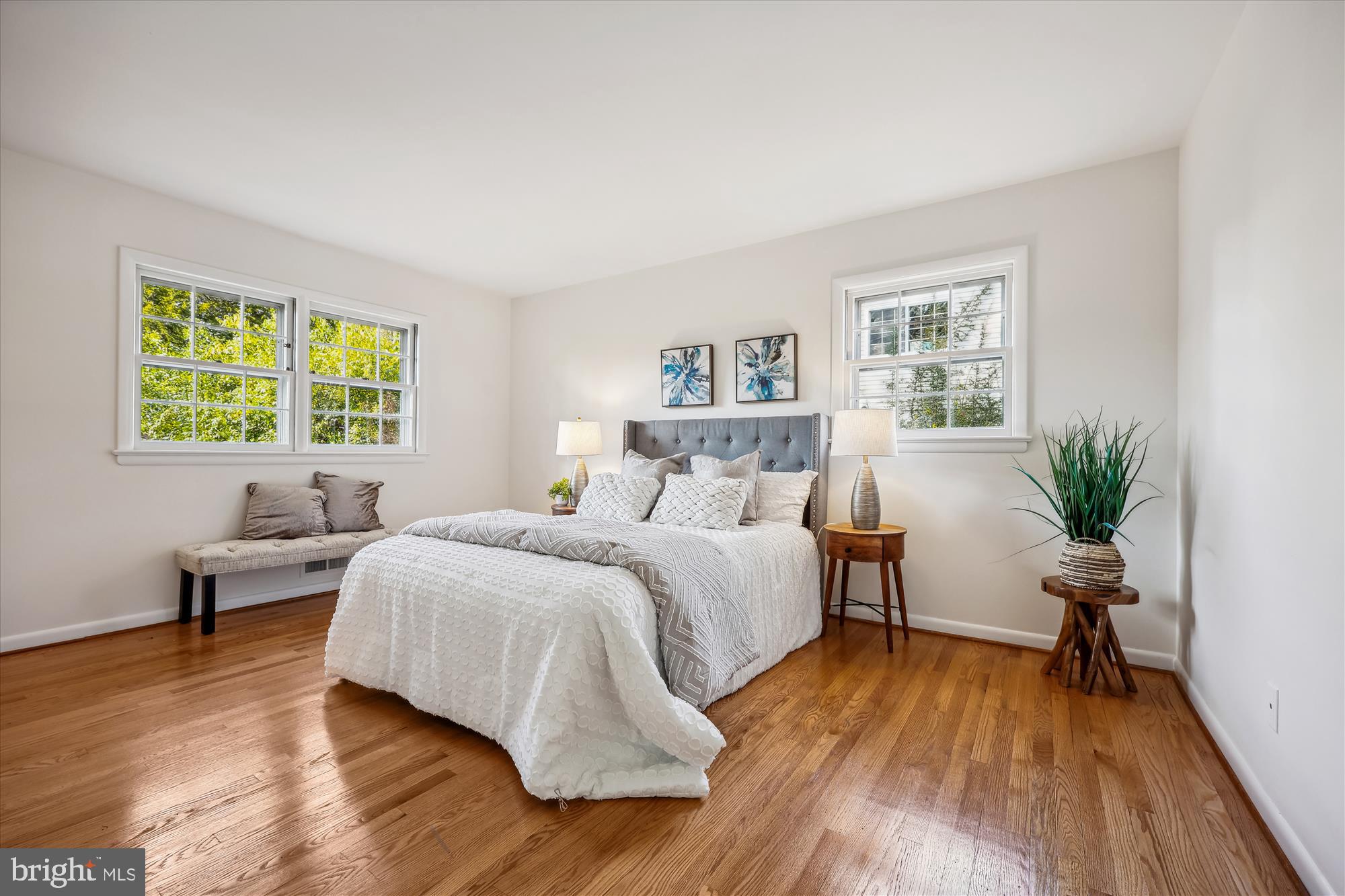 11712 Seven Locks Road Potomac, MD 20854 - Photo 15 of 46 Primary Bedroom