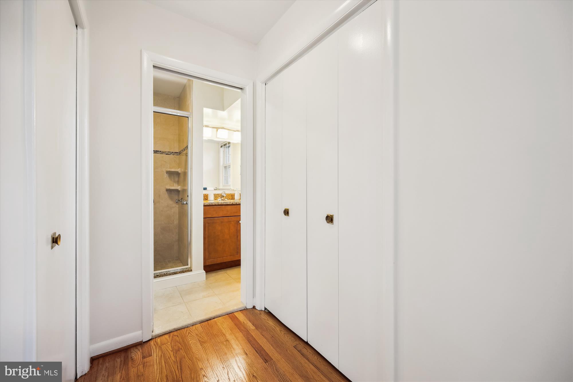 11712 Seven Locks Road Potomac, MD 20854 - Photo 17 of 46 Primary Bedroom