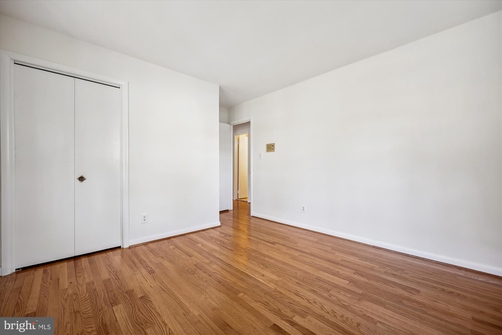 11712 Seven Locks Road Potomac, MD 20854 - Photo 20 of 46 Bedroom 2