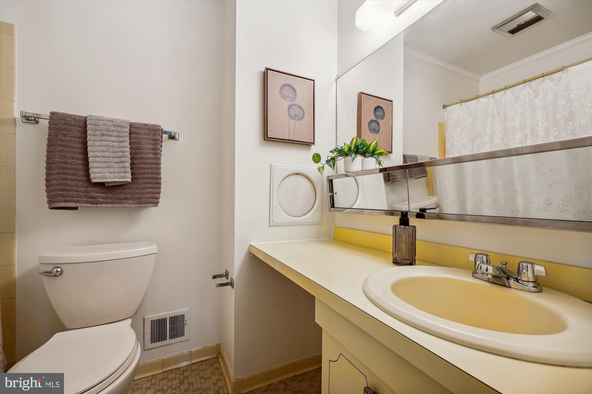 11712 Seven Locks Road Potomac, MD 20854 - Photo 22 of 46 Bath