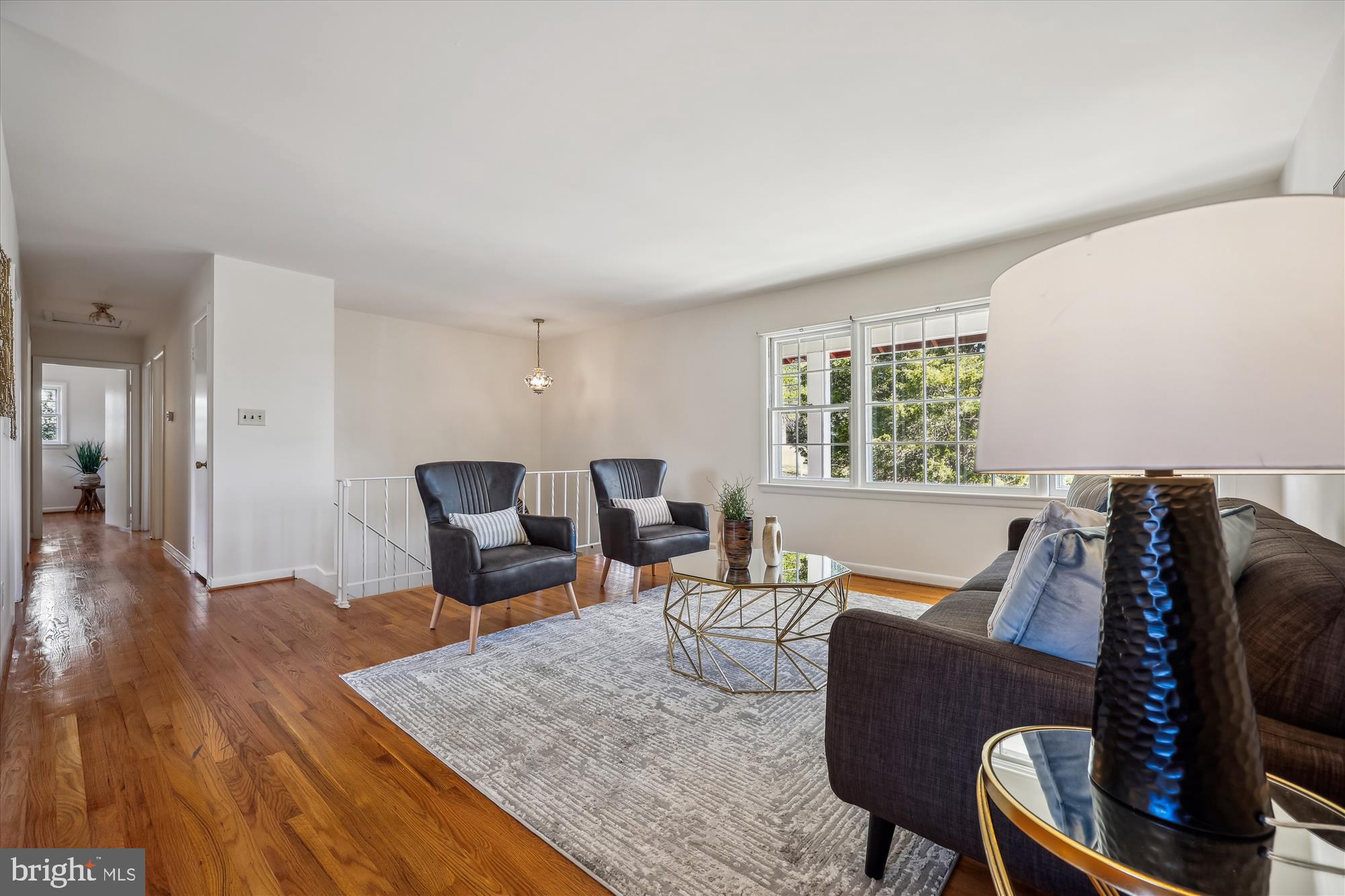 11712 Seven Locks Road Potomac, MD 20854 - Photo 7 of 46 Living Room