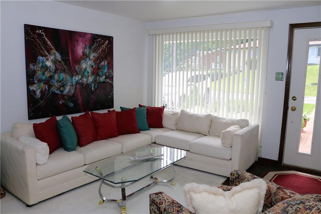 3517 Bevan Road North Versailles, PA 15137 - Photo 5 of 25 Living room