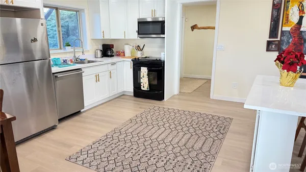 $2,800 | 4422 108th Avenue East, Edgewood, WA 98372