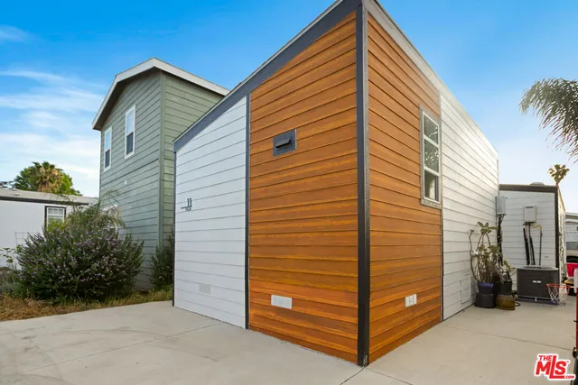 $99,950 | 8250 Lankershim Boulevard, Unit 126, North Hollywood, CA 91605