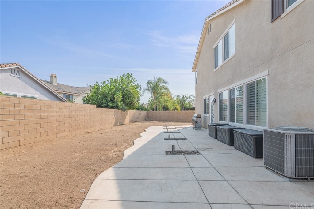 28843 Cloverdale Circle Menifee, CA 92584 - Photo 30 of 40