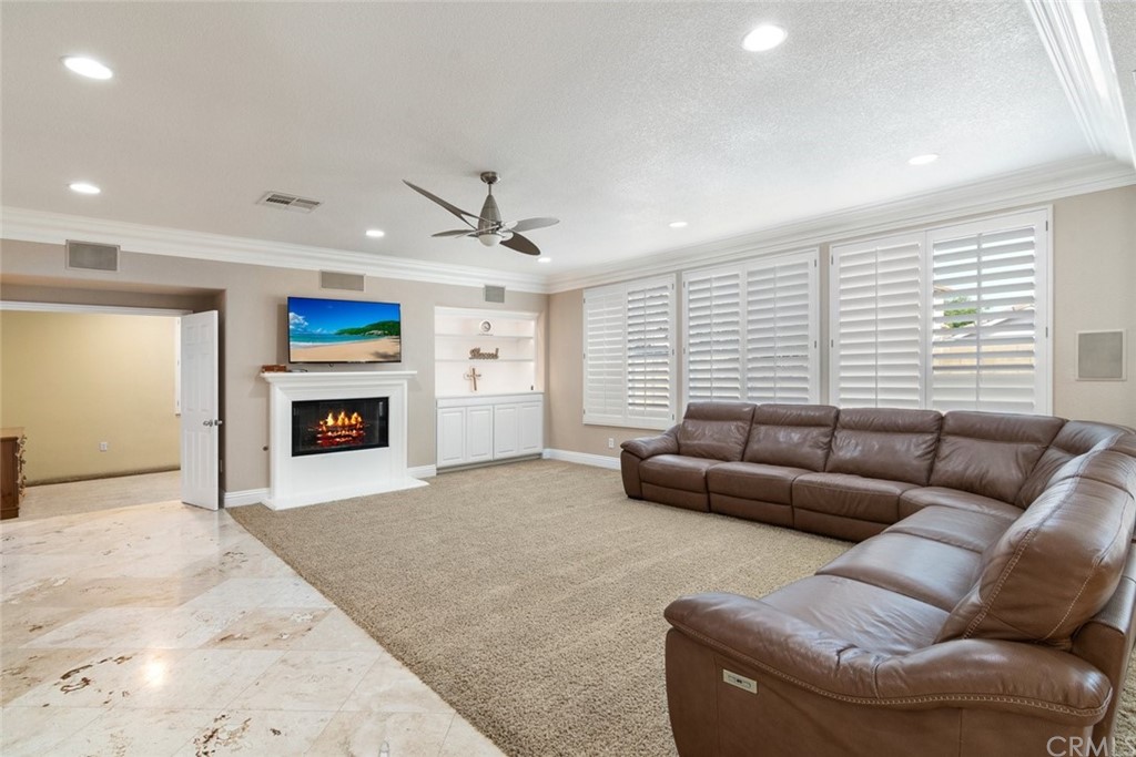 28843 Cloverdale Circle Menifee, CA 92584 - Photo 10 of 40