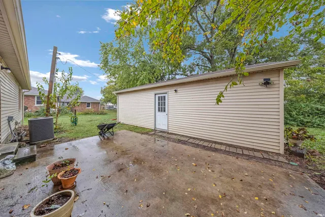 $158,500 | 403 North West Street, Fort Branch, IN 47648