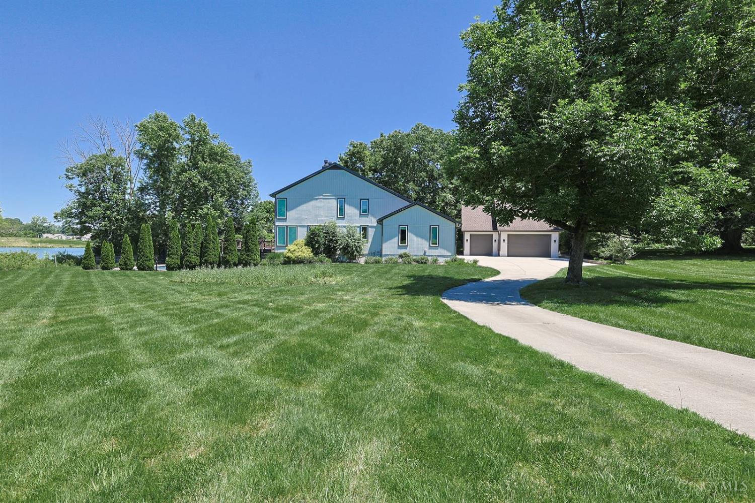 2928 Struble Road Cincinnati, OH 45251 - Photo 53 of 68