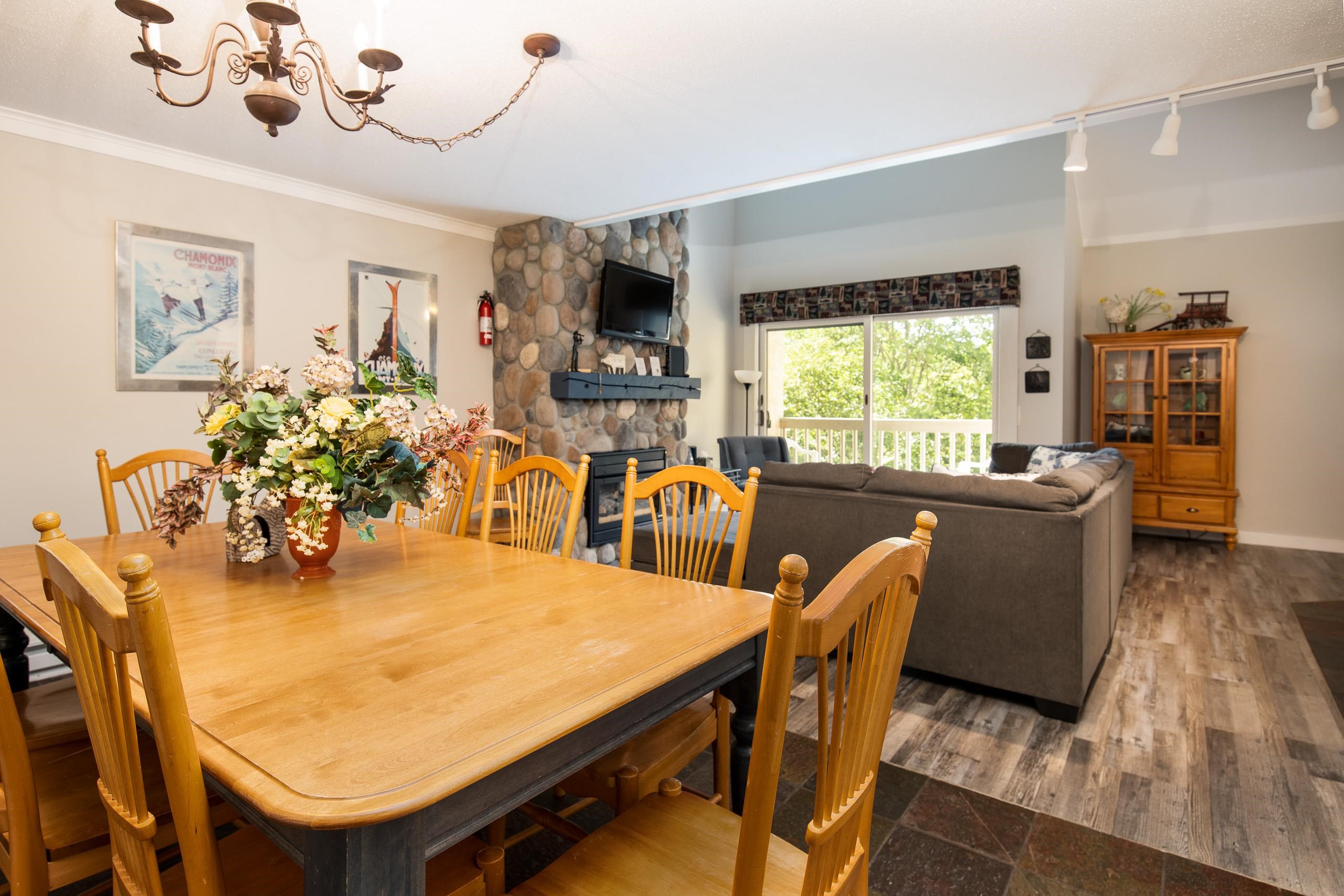 695 East Mountain Road, Unit D8 Killington, VT 05751 - Photo 8 of 23 Gallery Image 8