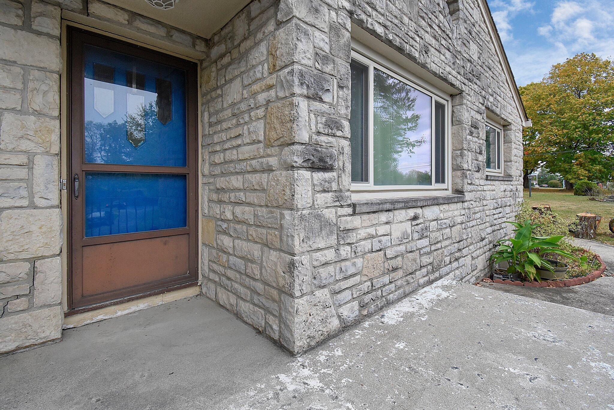 3801 Westerville Road Columbus, OH 43224 - Photo 5 of 50 3-web-or-mls-3801-westerville-rd