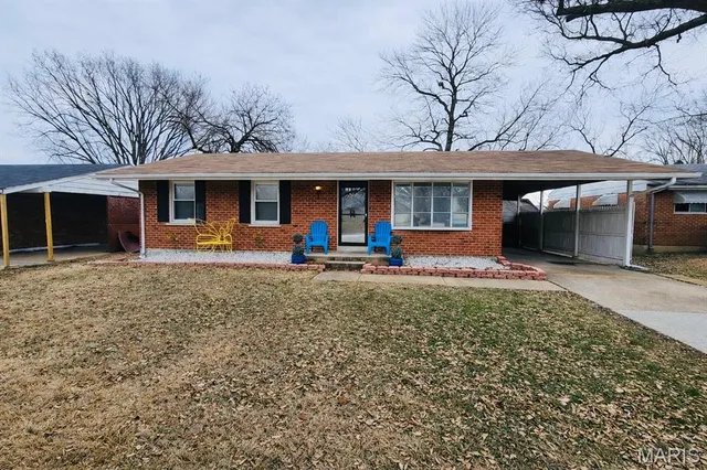$130,000 | 7240 Howdershell Road, Hazelwood, MO 63042