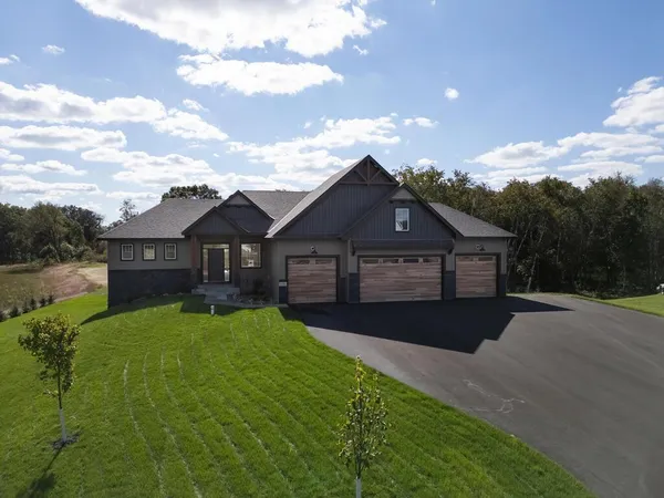 $764,819 | 11309 238th Avenue Northwest, Zimmerman, MN 55398