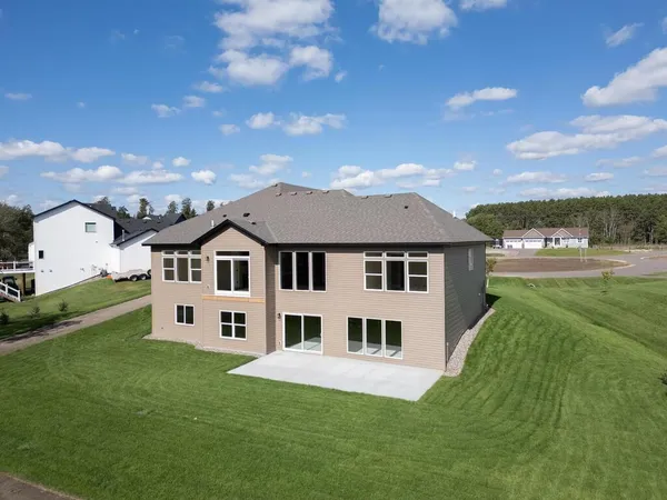 $764,819 | 11309 238th Avenue Northwest, Zimmerman, MN 55398