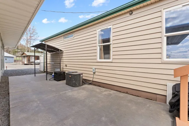 $249,999 | 18617 West Williams Lake Road, Unit 10, Cheney, WA 99004